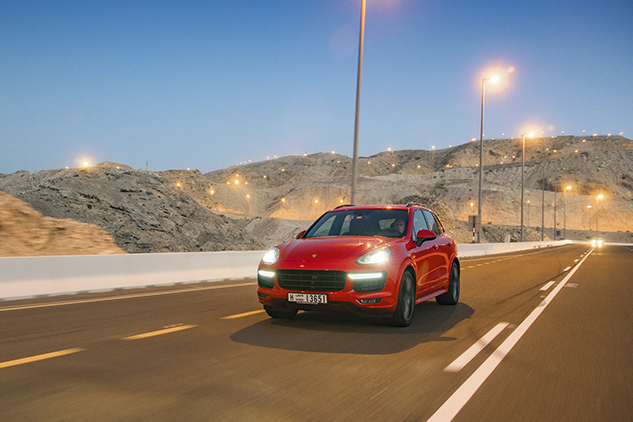 Porsche sets new company sales record