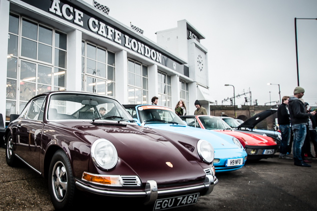Photo 2 from the Magnus Walker @ Ace Cafe December 2017 gallery