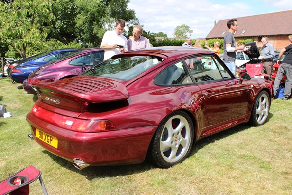 Photo 15 from the R9 Annual Concours gallery